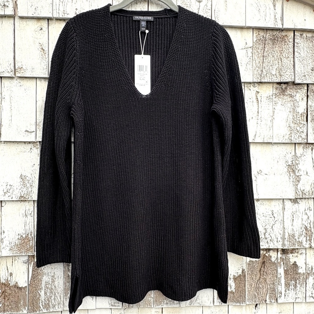 Eileen Fisher V-Neck Chunky Knit Linen Blend
Black Petite Sweater Tunic